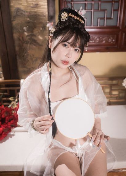 操死丝袜人妻护士_高清电影完整版