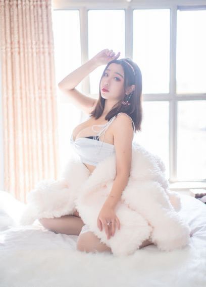 亚洲欧美爱爱_超清在线观看高清