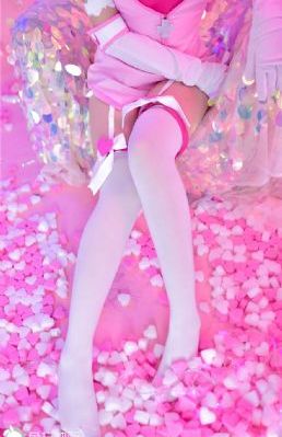 欧美亚洲另类制服自拍_免费观看完整版下载