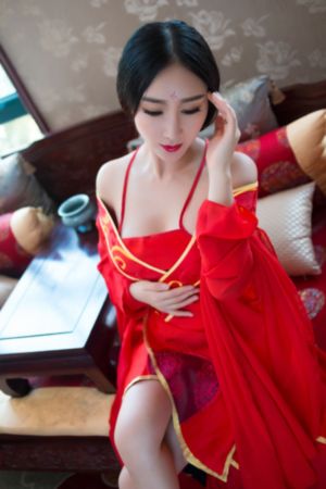 大尺度美女洗车视频_1080完整视频观看