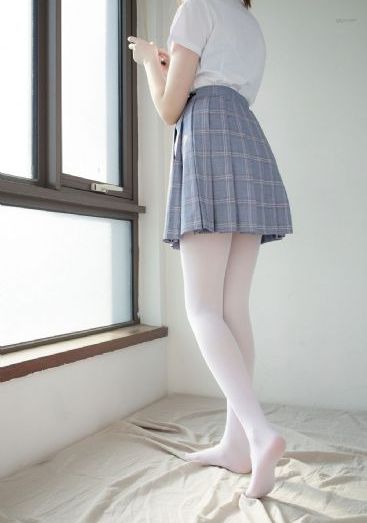 少妇厨房激情婬乱1一15集_国产剧天堂在线