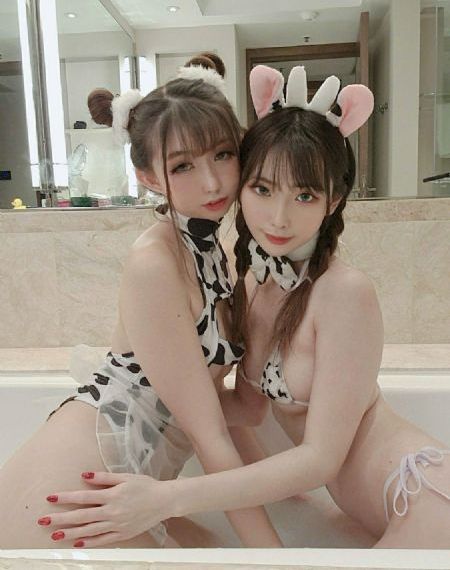 按摩师隔着内裤让我爽了一夜_4K在线播放观看