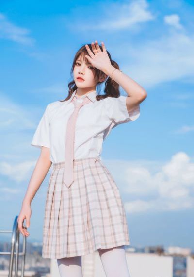 亚洲日产AV中文字幕无码偷拍_剧情片完整版观看