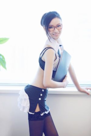 最好看的裸体美女_1080免费观看电视剧
